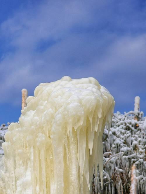 鬼泣巅峰之战雪原场景（感受鬼泣系列游戏中震撼的雪原场景）